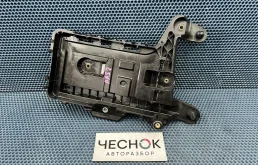 Крепление АКБ (корпус/подставка) Volkswagen Passat 2011 1K0915333H B7 CAXA