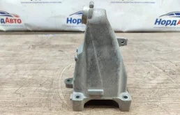 Кронштейн Mercedes E212 2013 A2742233904 212 274.920