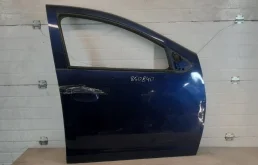 Дверь Renault Sandero 2014-2021 801007952R, передняя правая