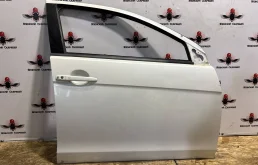 Дверь передняя правая Mitsubishi Lancer 10 CY