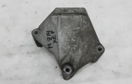 Кронштейн ДВС правый бенз Z14XEP б/у Опель Астра Н