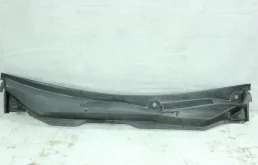 Панель лобового стекла жабо Opel Astra H