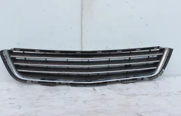 Решетка бампера центральная Opel Astra H 07- РБ13