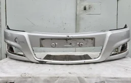 Бампер передний серебристый Opel Astra H 07- БМ584