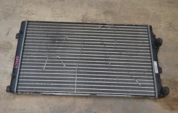 РАДИАТОР ОХЛАЖДЕНИЯ Volkswagen Golf 2003-2009 1K0121253BB MK5