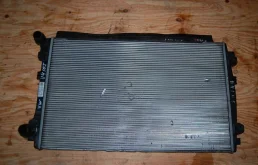 РАДИАТОР ОХЛАЖДЕНИЯ Volkswagen Golf 2012-2017 5Q0121251EM MK7 CJZA