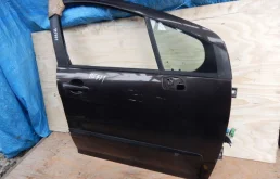 ДВЕРЬ Peugeot 308 2011-2015 9004CC 1 5F02(EP6CDT), передняя правая