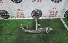 Кронштейн правый Audi A8 2012 4H0821234 D4 CDSB