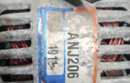 Генератор для Toyota RAV4 2002 года на фотографиях