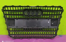 Решетка радиатора для Audi Q7 2008 года на фотографиях