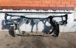 Панель радиатора (телевизор) для Nissan Almera на фотографиях