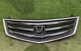 Решетка радиатора Honda Accord 2008 CU2