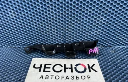 Кронштейн бампера Volkswagen Passat 2011 3AA807184 B7 CAXA, передний правый
