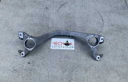 Балка подмоторная Porsche Cayenne 2 2012 95837530900 CGEA, передняя