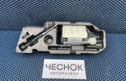 Набор инструментов Volkswagen Touareg 2 2011 7P0012112J CGEA