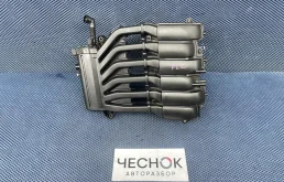 Коллектор впускной Volkswagen Touareg 2 2015 03H133201AE CGRA