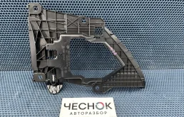 Кронштейн крепления фары Porsche Cayenne 2 2015 95863152200 CEYA, правый