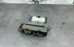 Блок управления двигателем Volkswagen Passat 03C906027BA CAW