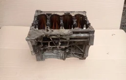 Блок цилиндров Skoda Octavia 2015 04E103023 A7 CWVA