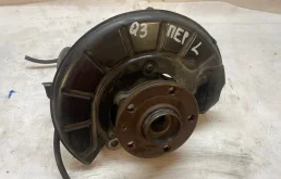 Кулак поворотный Audi Q3 2013 1K0407255AA 8UB CCZC, передний левый