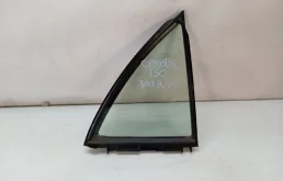 Стекло двери Toyota Corolla 2008 6812312800 ZRE152R 2ZRFE, заднее правое
