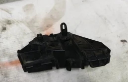 Кронштейн бампера Toyota Corolla 2008 5256212130 E150 1ZR-FE, задний правый