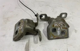 Петля двери Lada Largus 2013 804207876R K4M, передняя левая