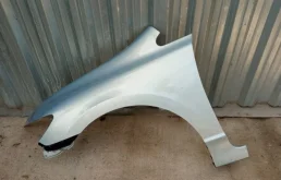 Крылья для Honda Civic 2005 года на фотографиях