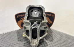 Подушка двигателя Audi Q7 2020 4M