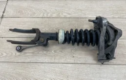 стойка передняя правая для Volkswagen Touareg I (7L) 2002-2010