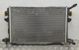 Радиатор охлаждения Volkswagen Passat B8