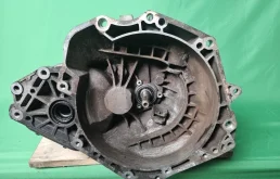 Механическая коробка передач Opel Astra H 2009 55558142