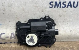 Доводчик двери Audi A8 4E0837059 D3 4.2 BVJ
