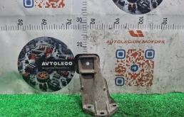 Кронштейн опоры двигателя Land Rover Range Rover Sport 2013 LR007802 L320 306DT, левый