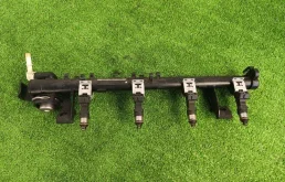 Рампа форсунок ford Focus 3` 2012-2019 1804263 PNDA