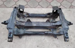 Подрамник передний Mercedes-Benz