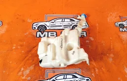 Бачок омывателя Mercedes-Benz