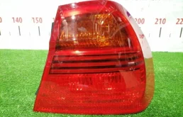 Фонарь задний BMW 3-Series 2004-2008 63216937458 E90 N46B20, задний правый