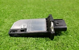 Датчик расхода воздуха VOLVO V60 2010-2019 30757655 FW48 B4164T