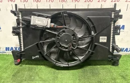 Радиатор двигателя FORD FOCUS 2010-2019 1727475 CB8 MGDA