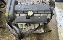 Двигатель Volvo XC70 B5244T3 B5244T3