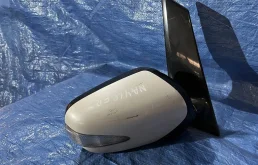 Зеркала для Mitsubishi Grandis 2007 года на фотографиях