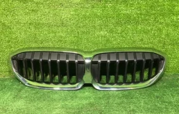 D10275 Решетка радиатора BMW 3er G20 (2018-2022)