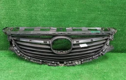 0000005861170 Решетка радиатора Mazda 6 GJ (2012-2015)
