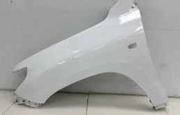 Крыло переднее левое Toyota Land Cruiser J200 2007-2015