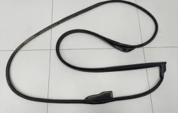 Уплотнитель двери Toyota Land Cruiser Prado J150 2009-2022