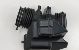 Патрубок воздушного фильтра Lexus RX300/330/350/400h XU30 2003-2009