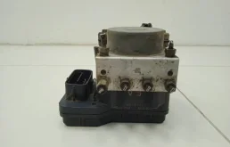 Блок ABS (насос) Toyota Corolla E150 2006-2013