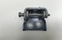 Петля двери Citroen C4 2005-2011