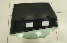 Стекло двери задней левой Volkswagen Jetta 1K 2005-2010